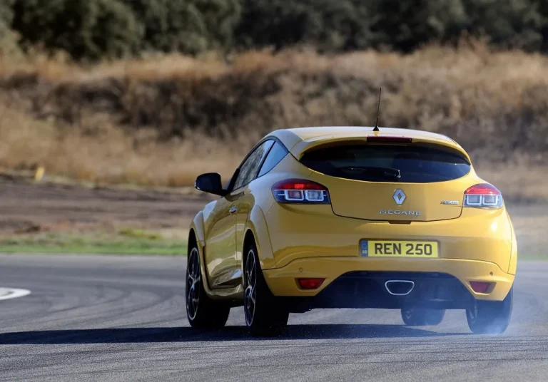 Top 7 Renault Megane RS Mods