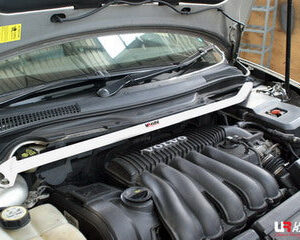 Ultra Racing Volvo S40/V40 Front Strut Brace