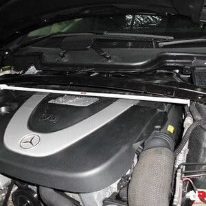 Ultra Racing Mercedes R Class (W251) Front Strut Brace URTW2-1676