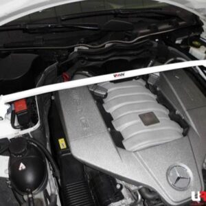 Ultra Racing Mercedes C Class (W204) Front Strut Brace