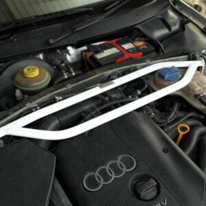 Ultra Racing Audi A4 (B5) Front Strut Brace
