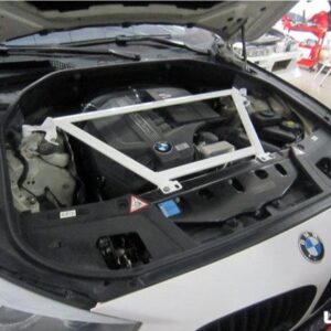 Ultra Racing BMW 7 Series  (F01) Front Strut Brace
