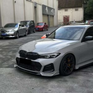 AERO CARBON - BMW 3 SERIES G20 LCI 2023+ GLOSSY BLACK FRONT LIP AK STYLE