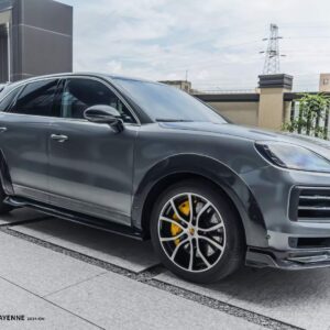 CMST - PORSCHE CAYENNE 2024+ DRY CARBON FIBRE SIDE SKIRTS