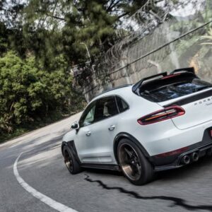 CMST - PORSCHE MACAN CARBON FIBRE ROOF SPOILER