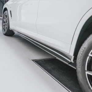 FUTURE DESIGN - BMW X4 G02 LCI DRY CARBON FIBRE SIDE SKIRTS