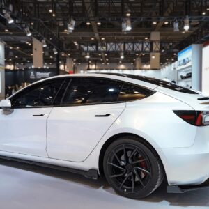 KARBEL - TESLA MODEL 3P PERFORMANCE HIGHLAND DRY CARBON FIBER SIDE SKIRTS